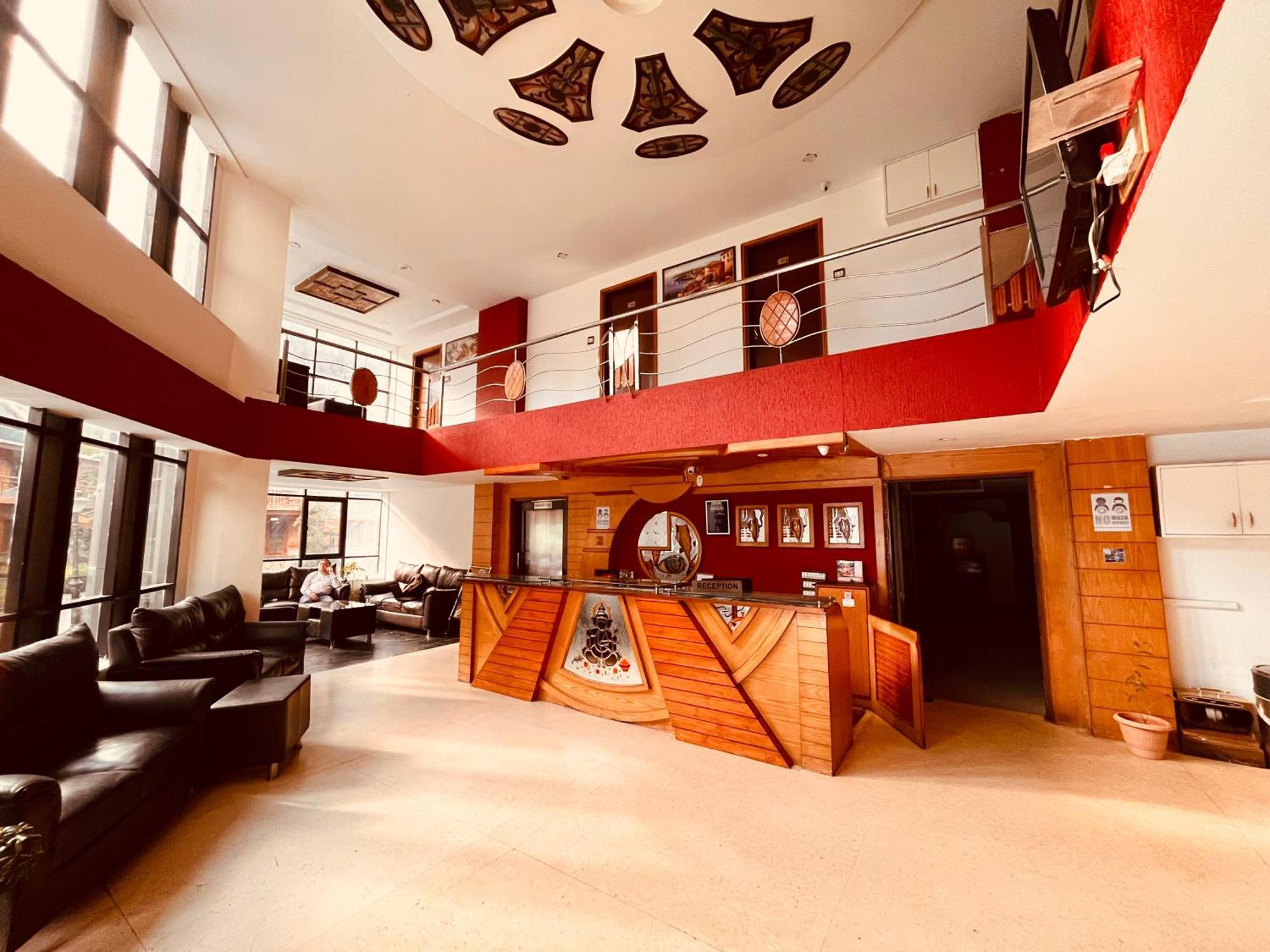 Hotel The North Wind In City Center, Manali エクステリア 写真