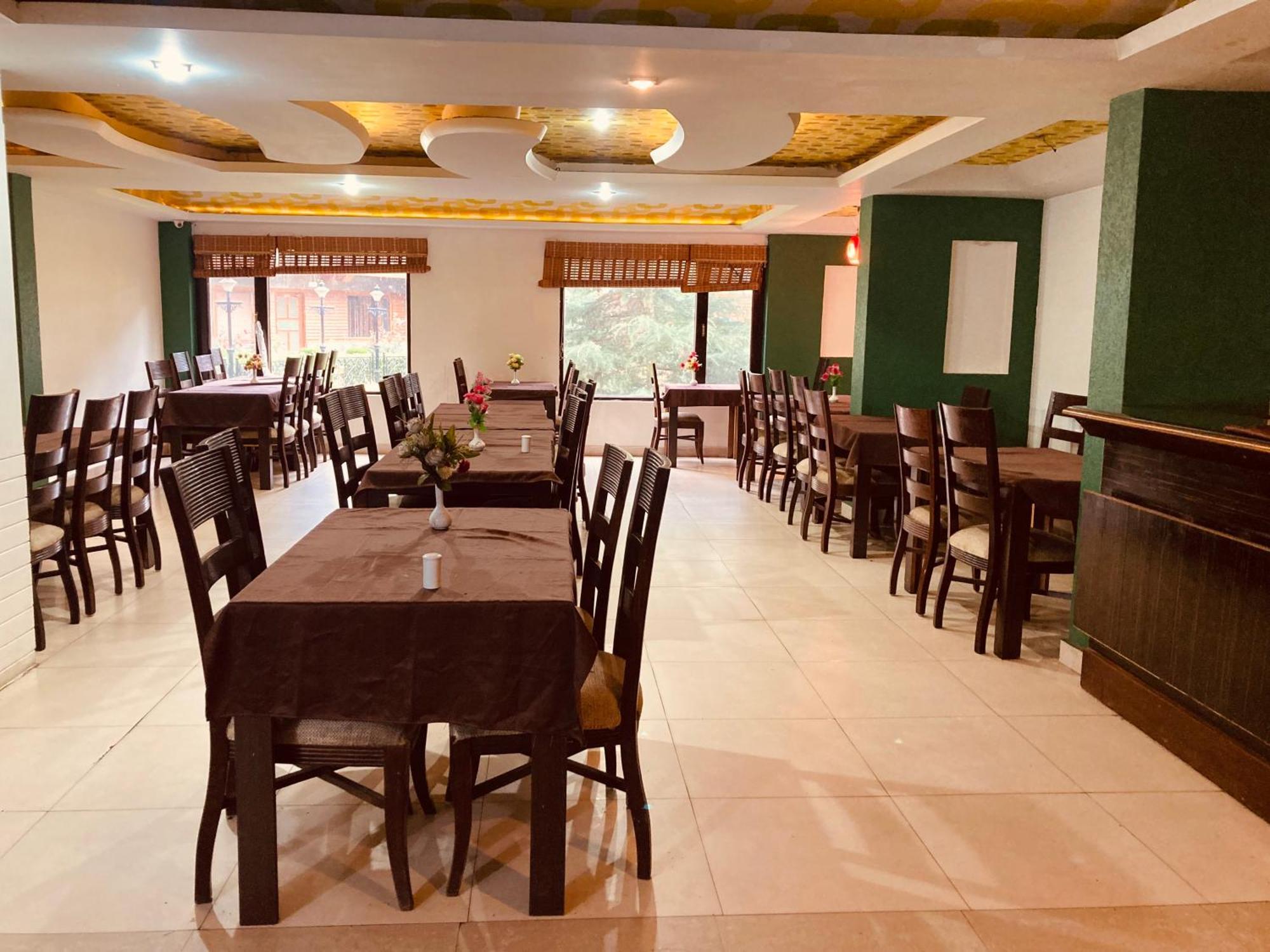 Hotel The North Wind In City Center, Manali エクステリア 写真